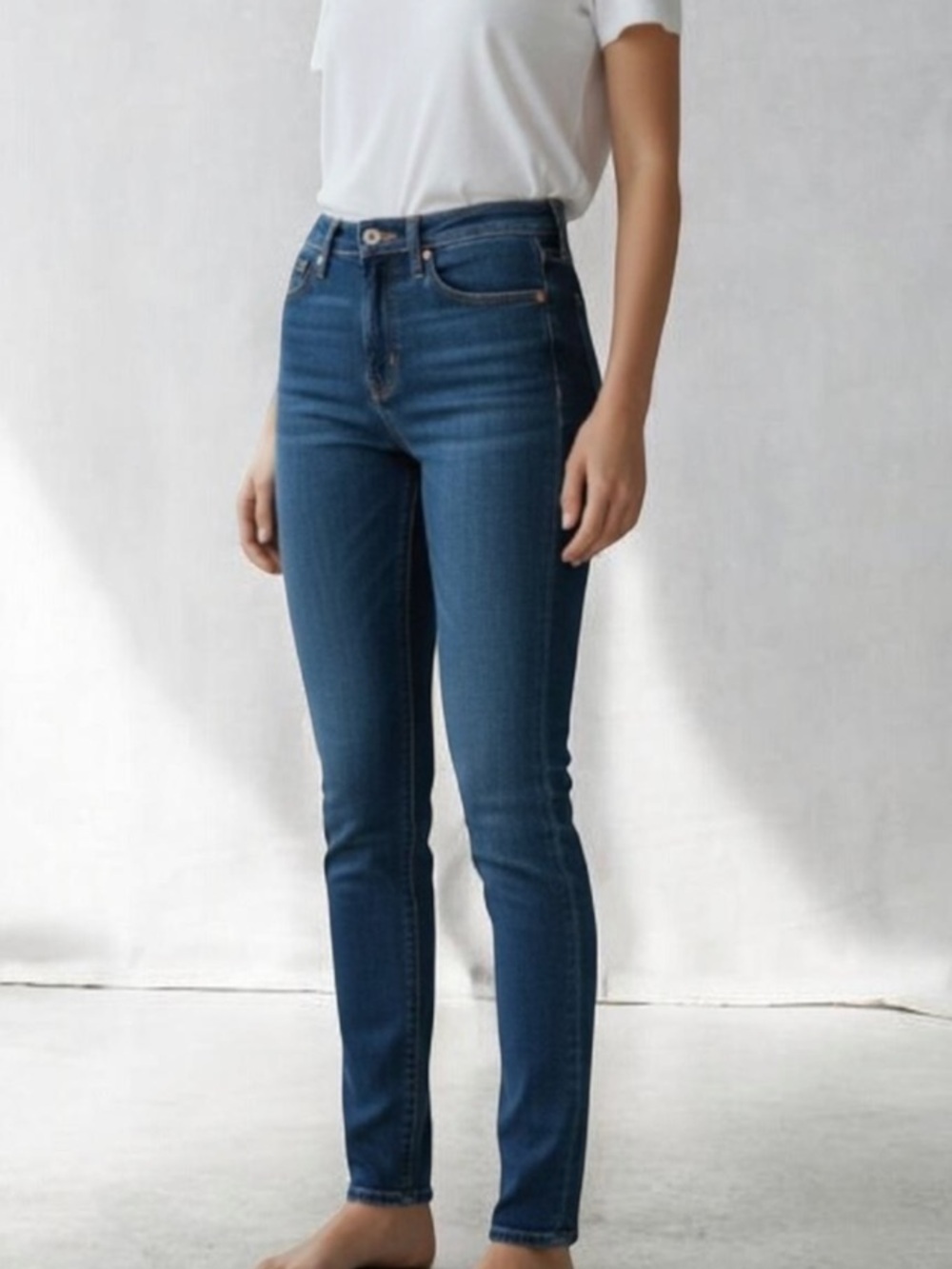 Levi’s 511 High-Rise Skinny Jeans in Medium Blue Wash size 29